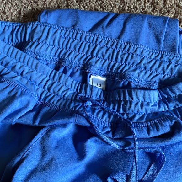 Scrub set - Picture 3 of 3